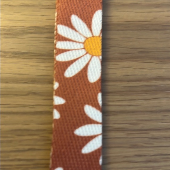 Thread lanyard - Picture 3 of 4